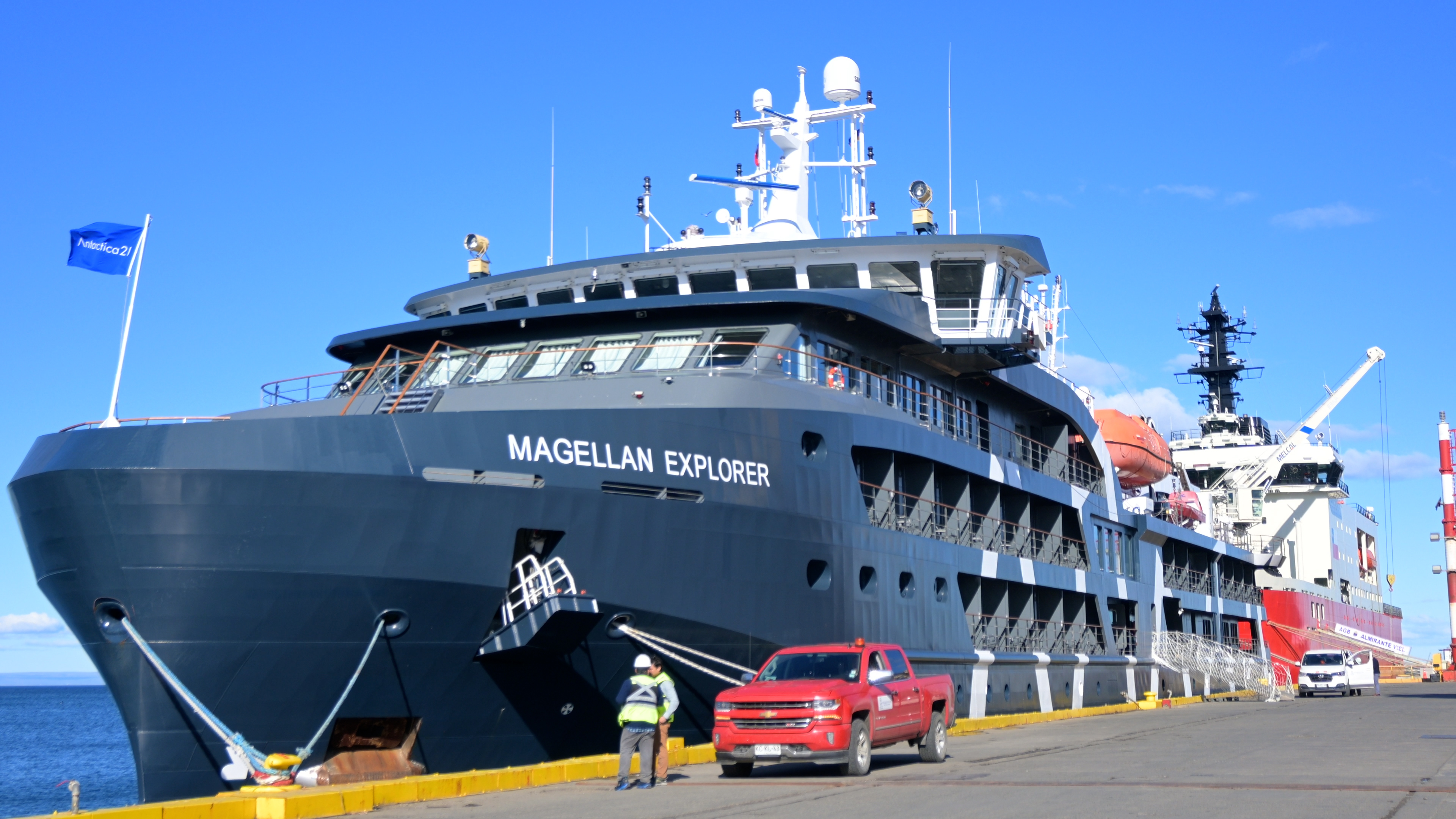 Con altas expectativas, se inaugura en Magallanes la Temporada de Turismo Antártico 2025-2026