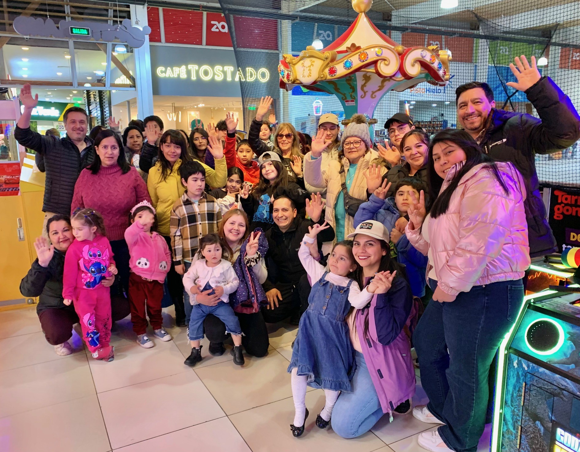 22 niños, niñas y adolescentes de Natales disfrutaron de los atractivos turísticos de Punta Arenas