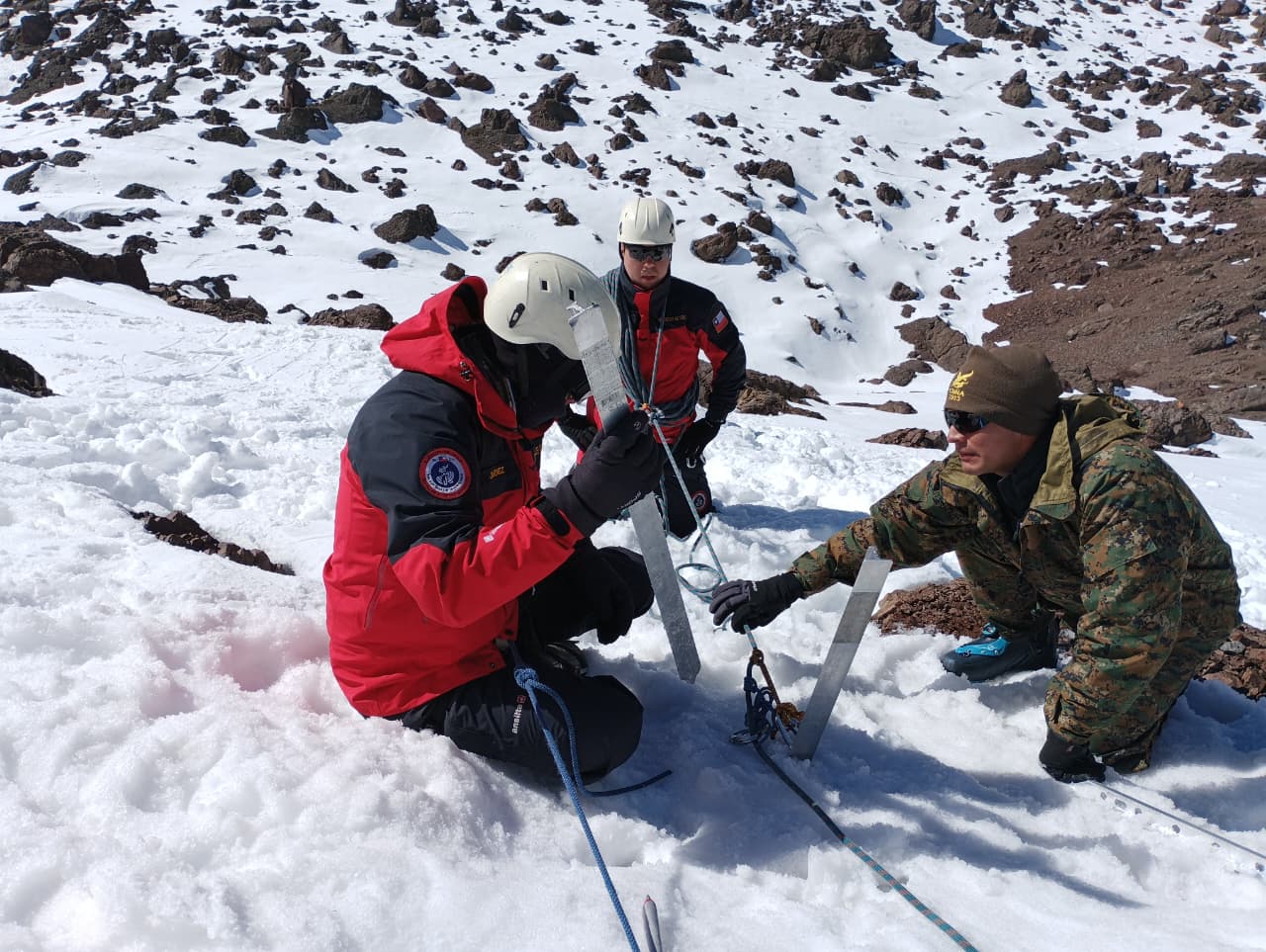 Dotación Antártica del Ejército 2026 se prepara en la Escuela de Montaña