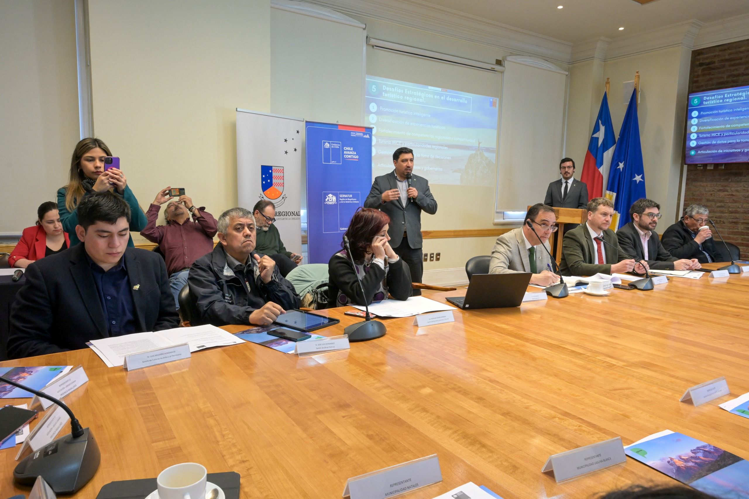 Consejo Regional de Turismo de Magallanes sesiona por primera vez como instancia público-privada para potenciar el sector