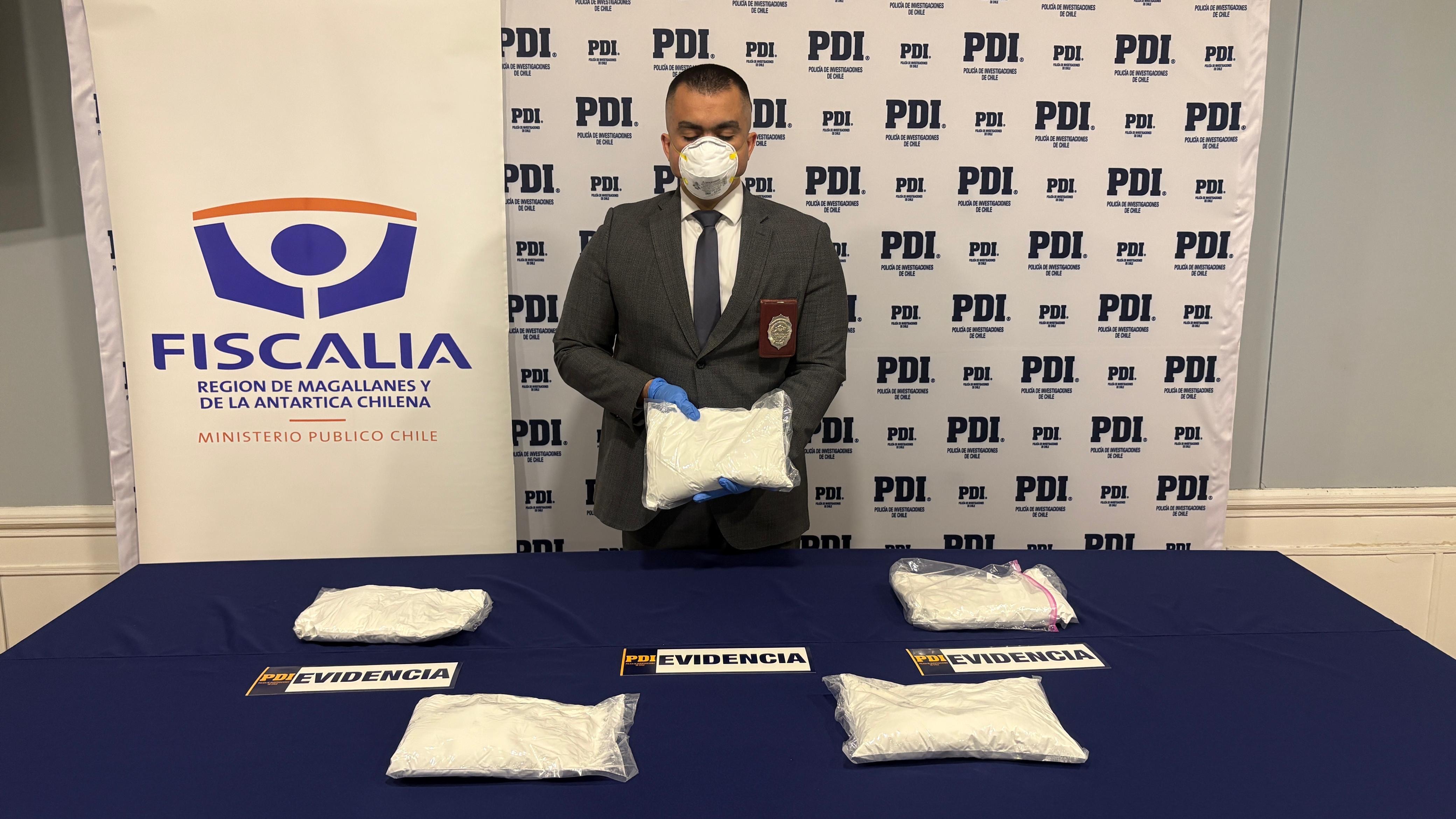 PDI incauta más de 8 kilos de cocaína en Punta Arenas: droga está avaluada en 200 millones de pesos