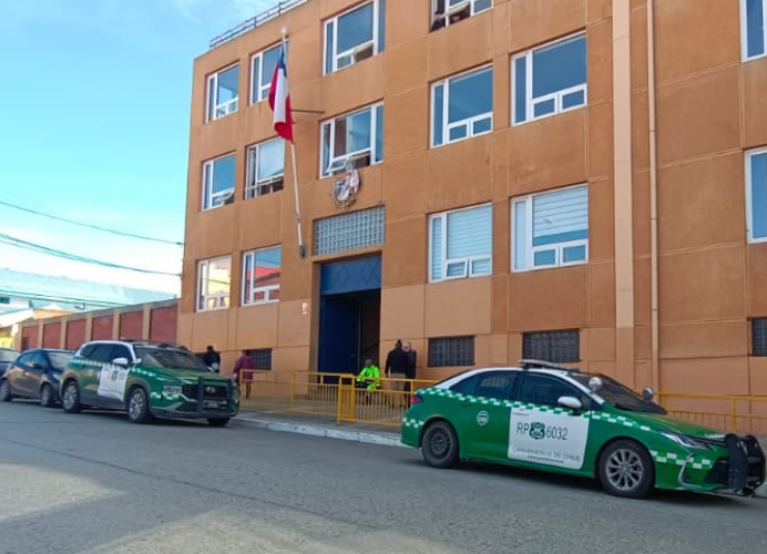 Estudiante del Liceo San José utiliza gas pimienta en sala de clases y deja a ocho alumnos y profesor afectados