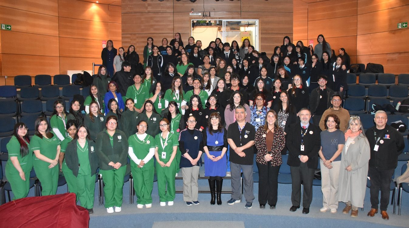 Estudiantes de Magallanes presentan experiencias y aprendizajes en 4° congreso “Actívate, Cuídate y Vive sin ACV”