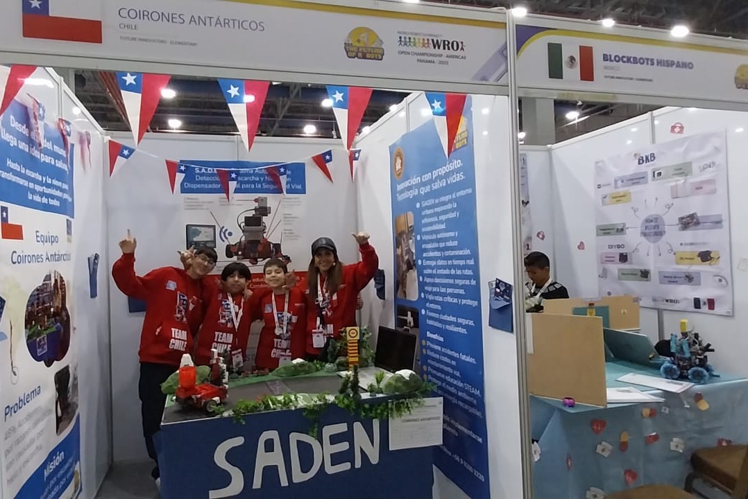 Estudiantes de la Escuela Capitán Juan Ladrillero obtuvieron octavo lugar en competencia internacional de robótica