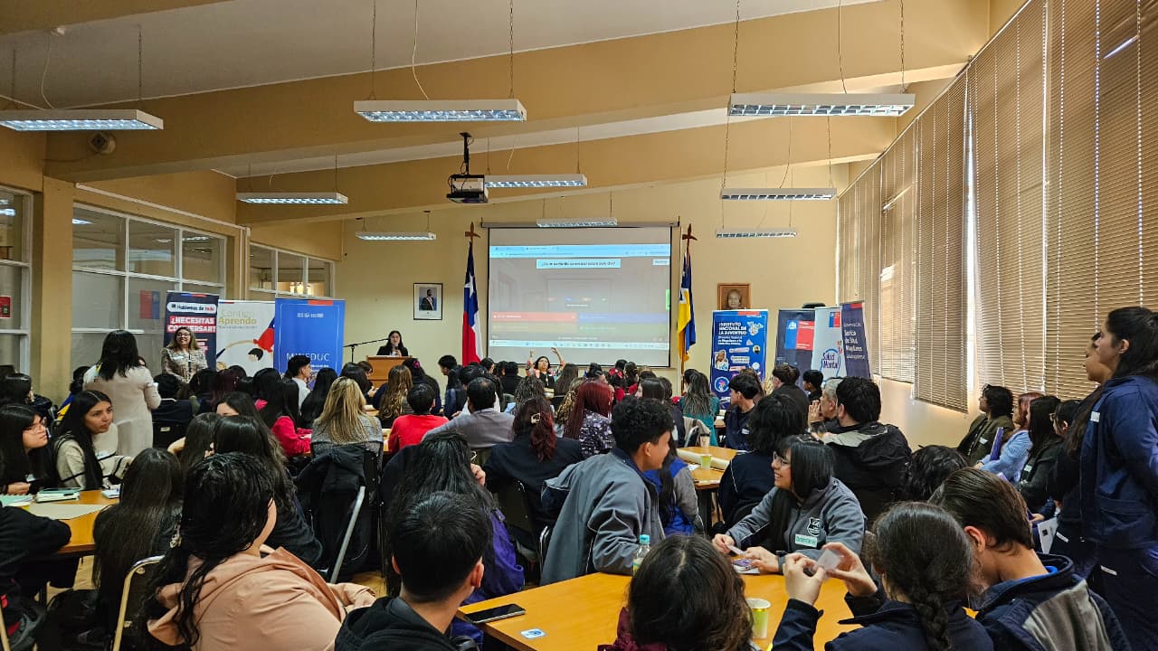 Estudiantes de Punta Arenas reflexionaron sobre la prevención del suicidio