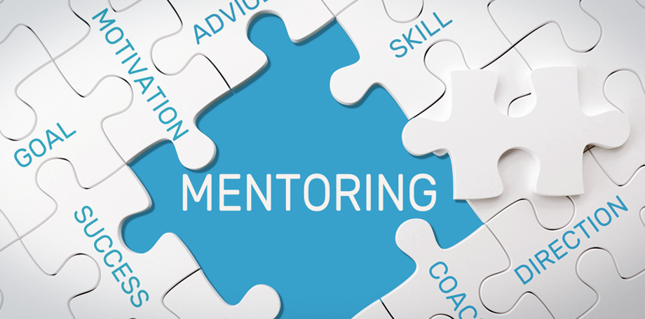 Mentoría en la educación: Por qué el papel de un mentor es más importante que los libros de texto