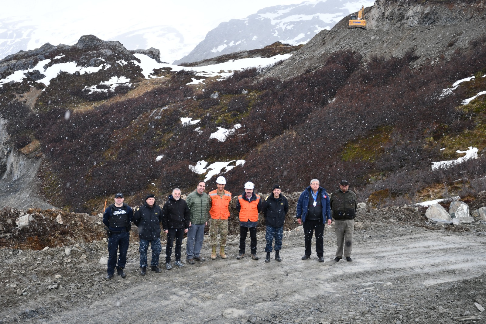 Autoridades destacan avances de la senda de penetración a Bahía Yendegaia en su frente norte
