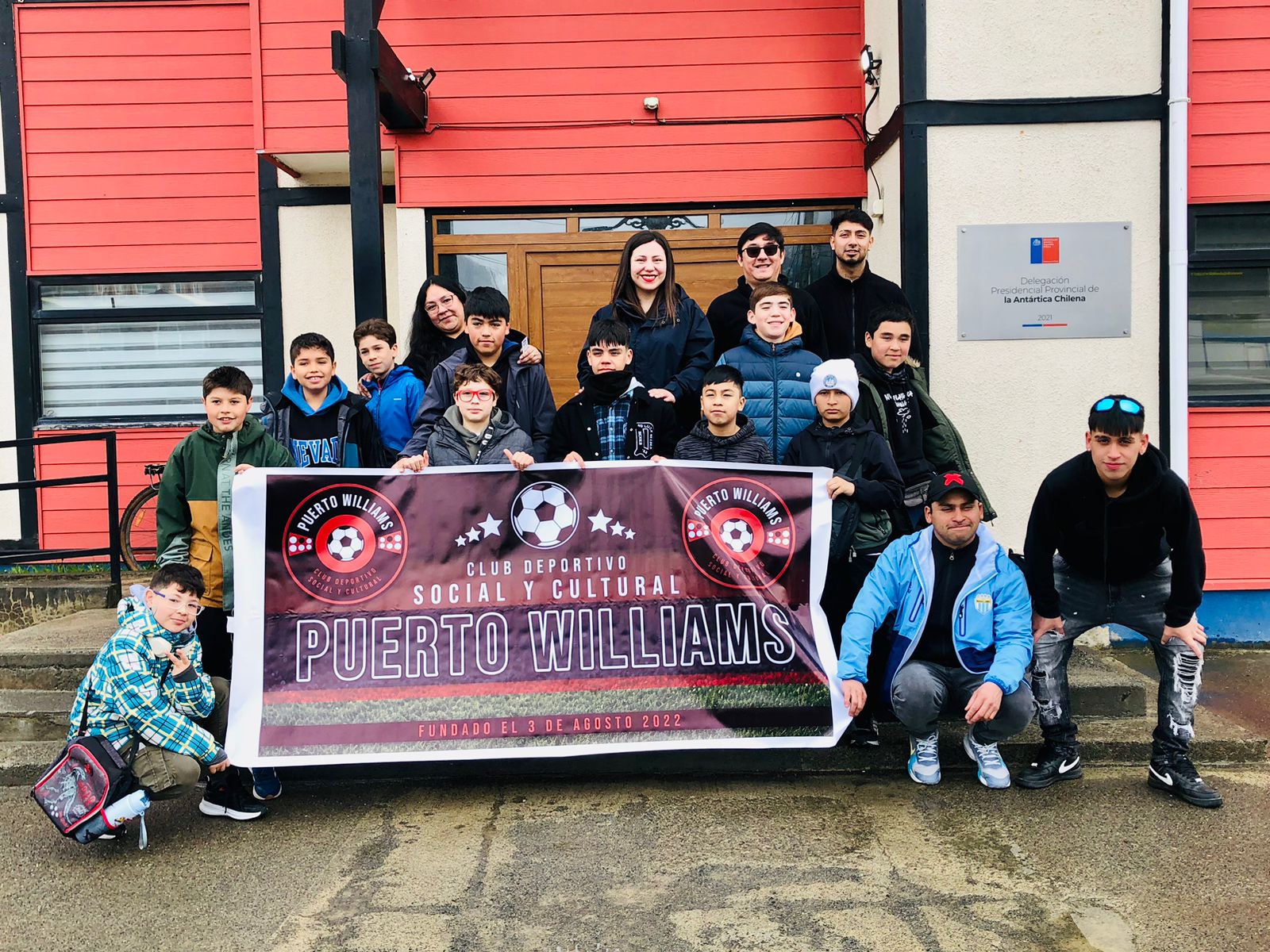 Niños de Puerto Williams representarán a su ciudad en torneo de fútbol 7 en Punta Arenas
