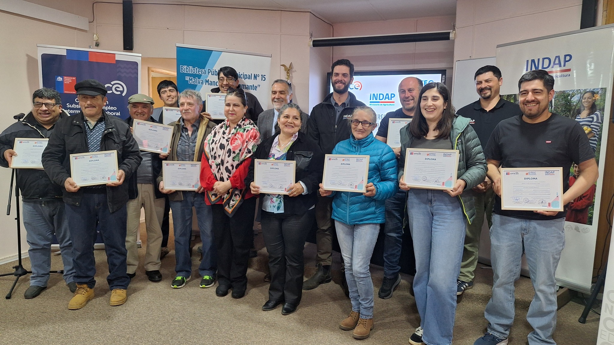 Vecinas y vecinos de Porvenir se certifican en ganadería y agricultura gracias a iniciativa del SENCE