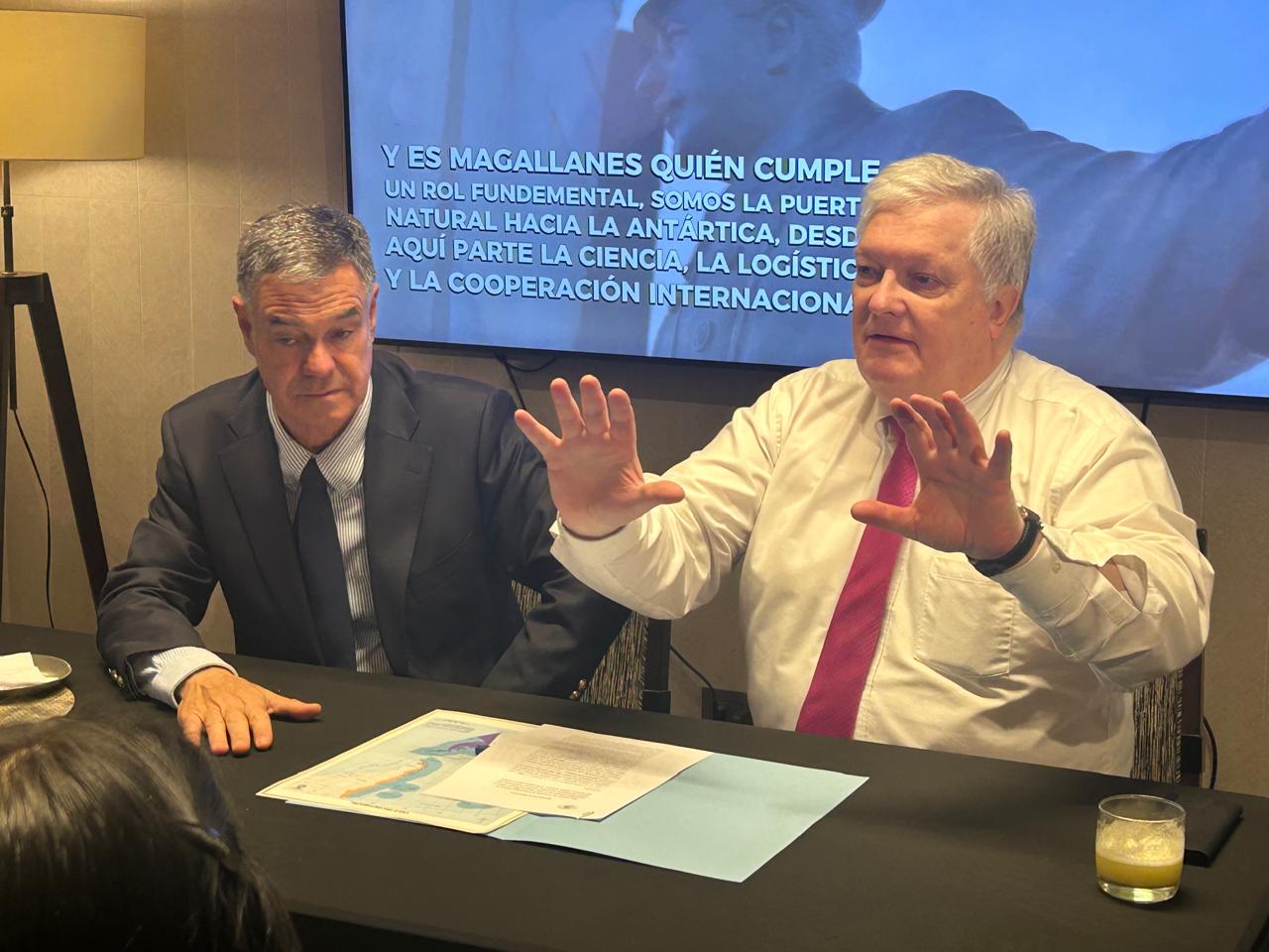 Senador Kusanovic impulsa proyecto para establecer un mapa oficial de Chile que incluya Antártica y Oceanía en proporción real