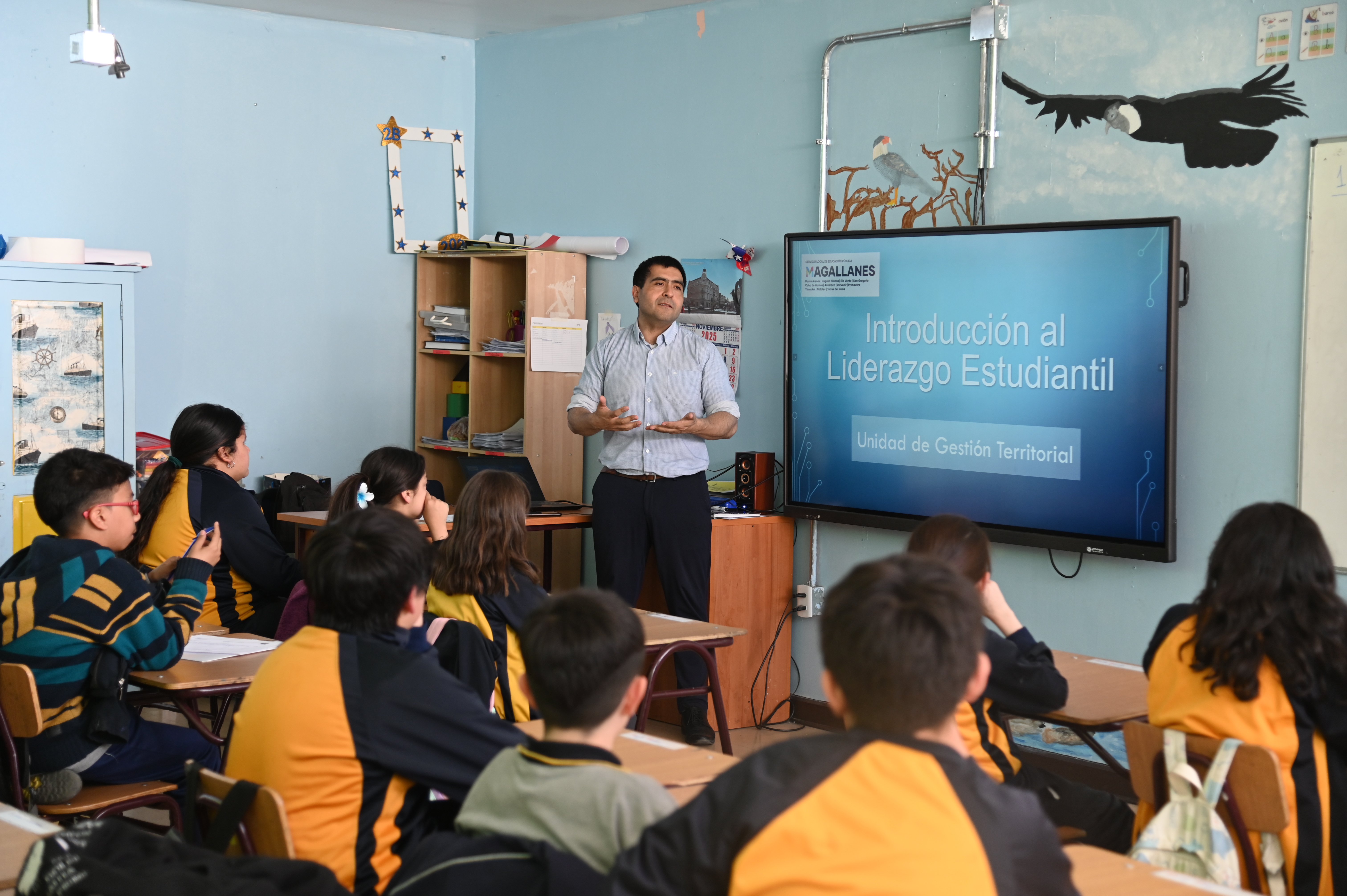 Directivas estudiantiles de establecimientos públicos de Punta Arenas participan en taller de liderazgo  impulsado por el SLEP Magallanes
