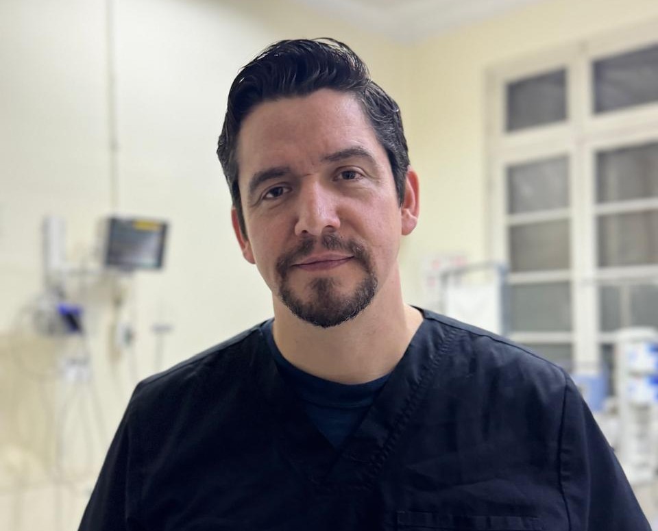 Por qué continúan los brotes de «virus de invierno» en Chile | Dr. Allan Mix, Médico Urgenciólogo