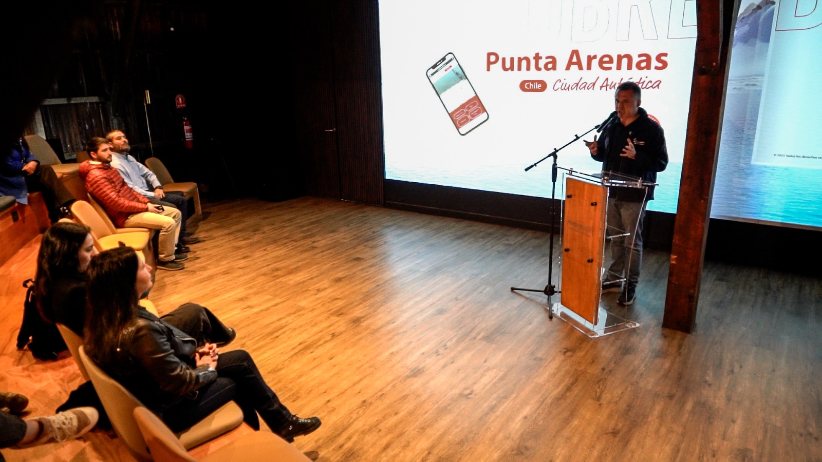 Municipalidad de Punta Arenas lanzó sitio web oficial de turismo