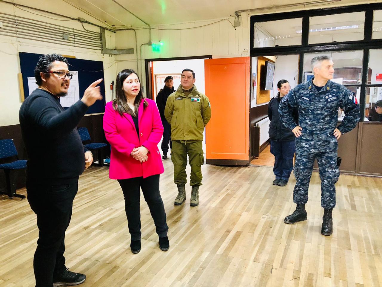 Elecciones Presidenciales y Parlamentarias 2025: Autoridades realizan inspección a único local de votación en Cabo de Hornos