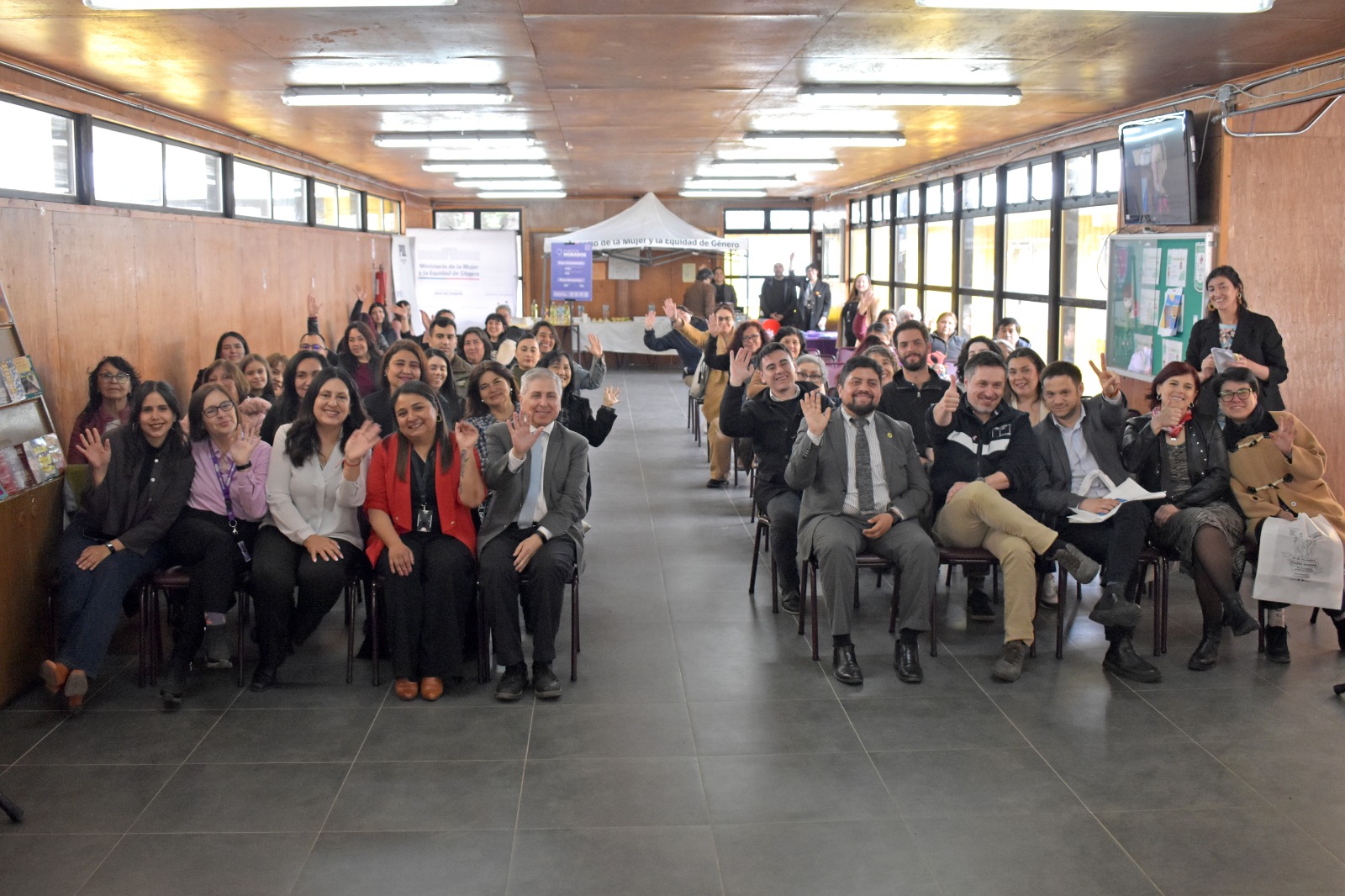Seremi de la Mujer cierra campaña “Una Ley en Nombre de Todas” en un hito regional realizado en el Liceo Sara Braun