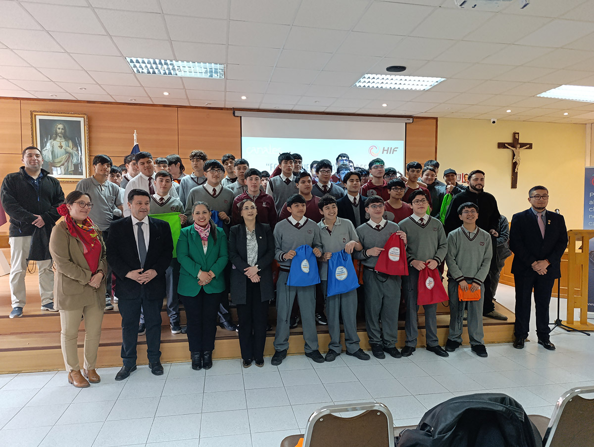 HIF y ONG Canales cierran exitoso programa de habilidades sociolaborales en Punta Arenas