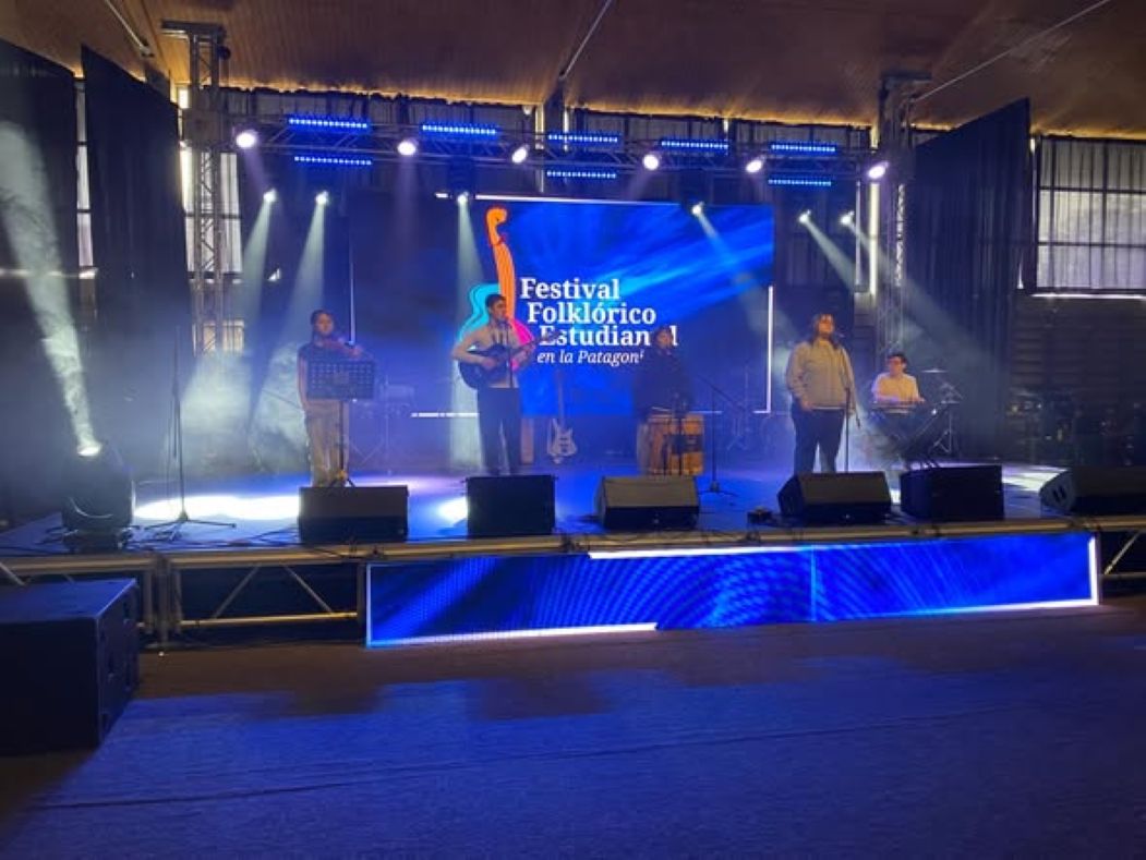 Se inicia hoy una nueva edición del Festival Folklórico Estudiantil en la Patagonia