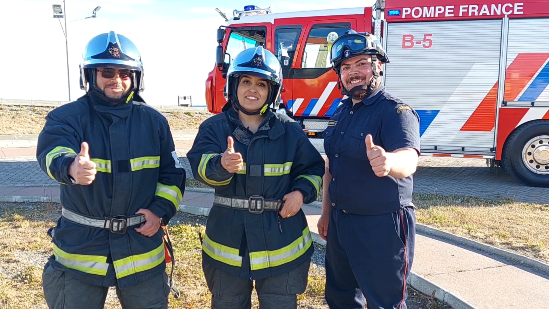 Aguas Magallanes destaca aporte voluntario de clientes a la labor de  bomberos a través de la boleta