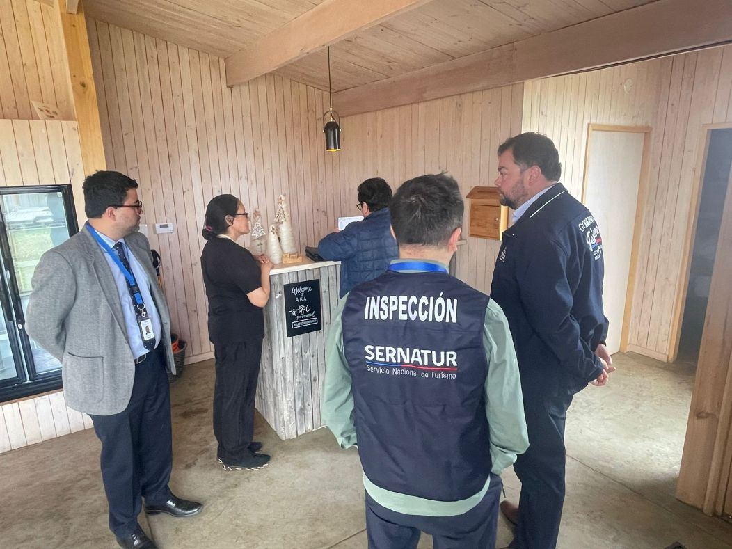 SERNAC, SERNATUR y SII realizan fiscalización integrada a empresas de servicios turísticos en Puerto Natales