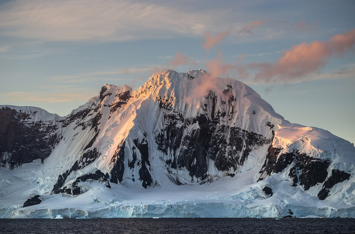 Ocho universidades coordinan una alianza para impulsar la docencia, colaboración e investigación en Antártica