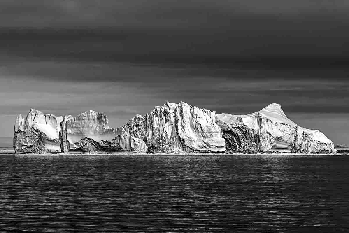 Meteorólogo chileno obtiene doble reconocimiento internacional por fotos tomadas en la Antártica
