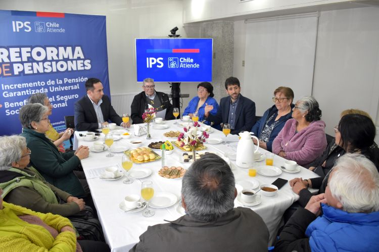 Avanza la Reforma de Pensiones con nuevos beneficios en la región de  Magallanes