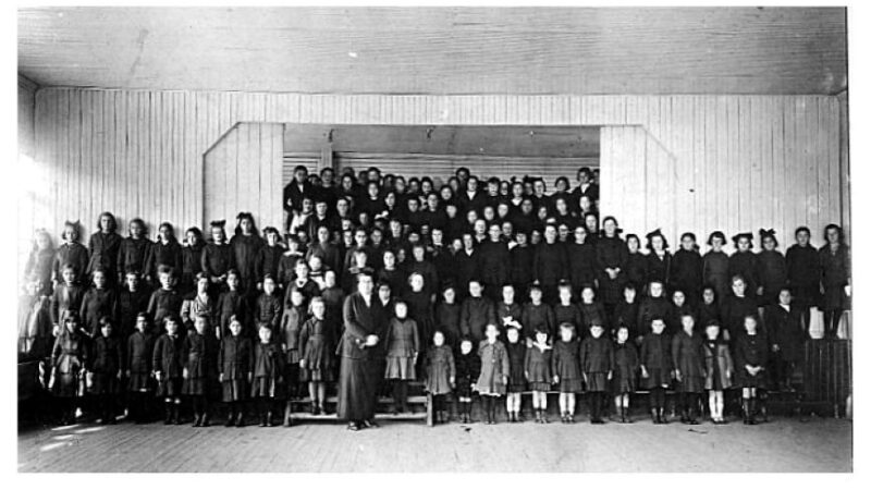 Gabriela Mistral y la educación de los trabajadores en Punta Arenas | Historia y Memoria