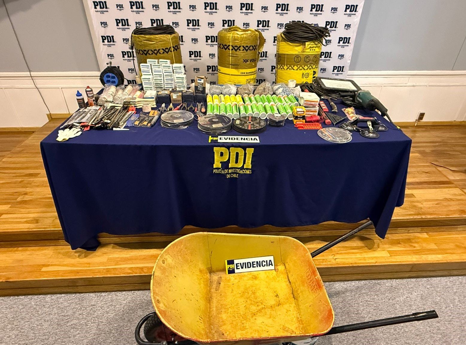 PDI Punta Arenas detiene a sujeto por el delito flagrante de receptación y recupera herramientas sustraídas en una obra