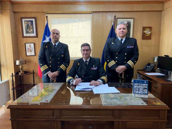 Capitanía de Puerto de Punta Arenas realizó ceremonia de cambio de mando