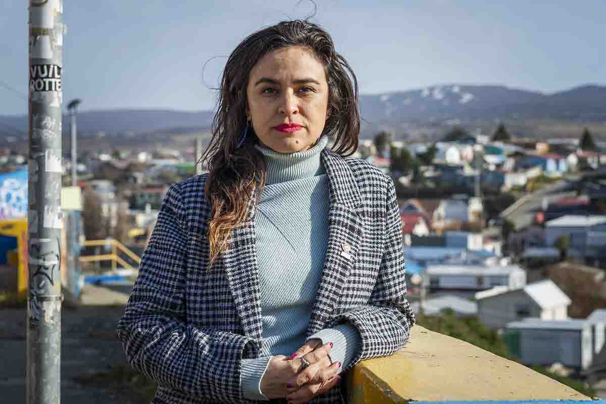 Diputada Javiera Morales solicita a ENAP rebaja en precio del GNC por menor calidad del combustible tras emergencia en Posesión
