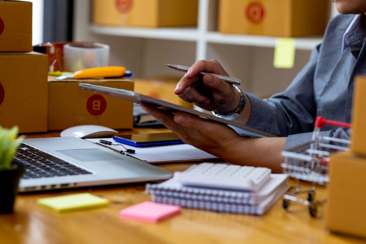 SII refuerza control a la informalidad: nuevas restricciones empujan a emprendedores a formalizarse para seguir operando