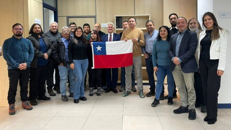 Profesor del Liceo Industrial de Punta Arenas se capacita en España sobre energías limpias e hidrógeno verde 
