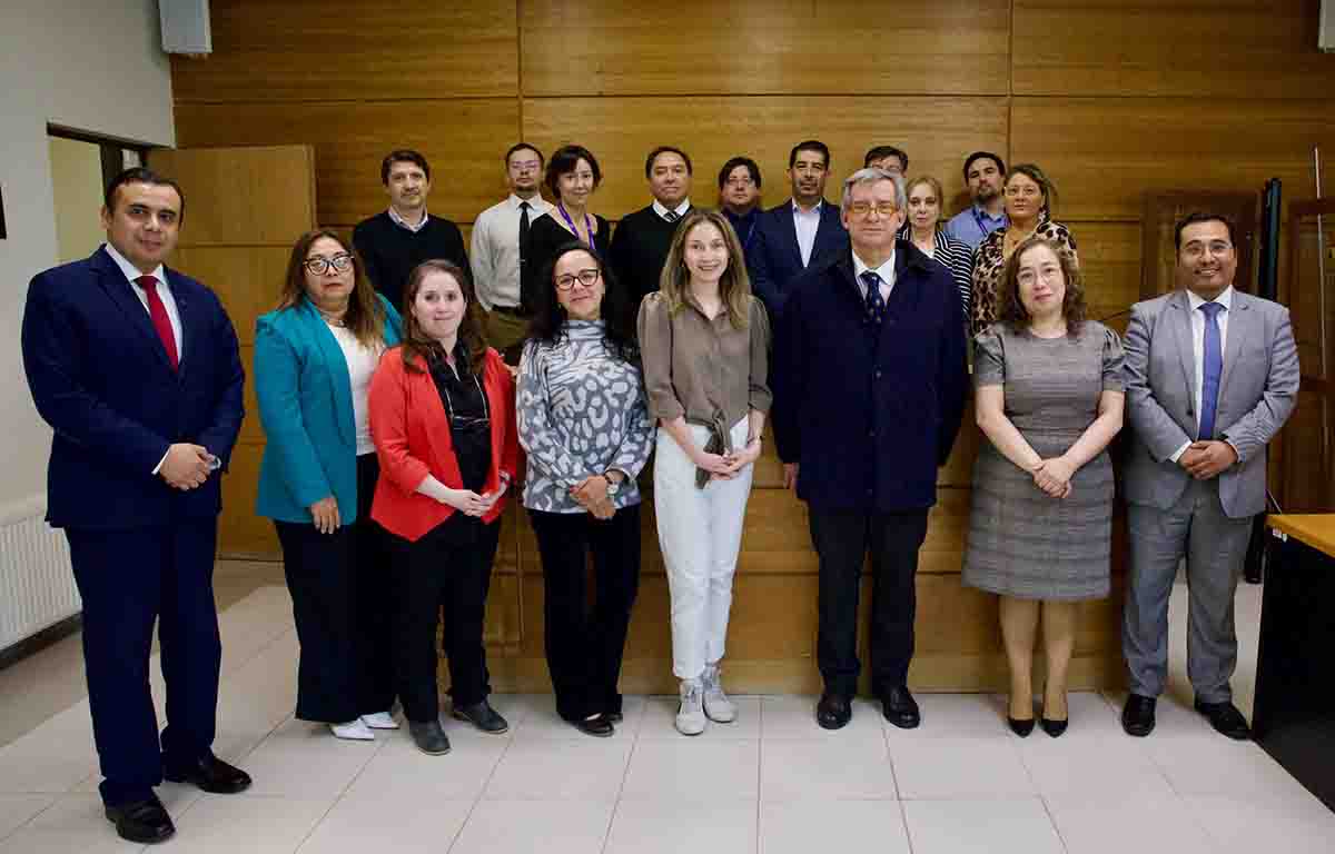 Ministro de la Corte Suprema Arturo Prado visitó unidades judiciales de Magallanes