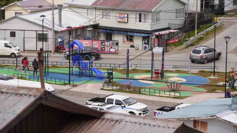 Municipio finaliza obras en plazoleta, multicancha y escalera de Río de la Mano