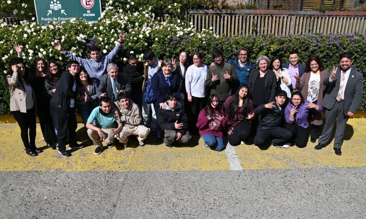 SLEP Magallanes homenajeó en las cuatro provincias a estudiantes destacados en la PAES
