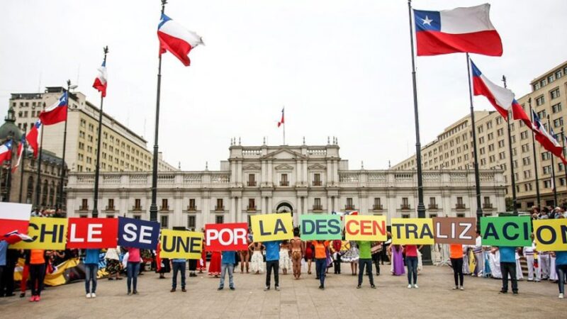 Entre 2015 y 2025, Chile avanzó en un proceso gradual de descentralización, fortaleciendo los gobiernos regionales, transfiriendo competencias y recursos, y promoviendo mayor participación ciudadana