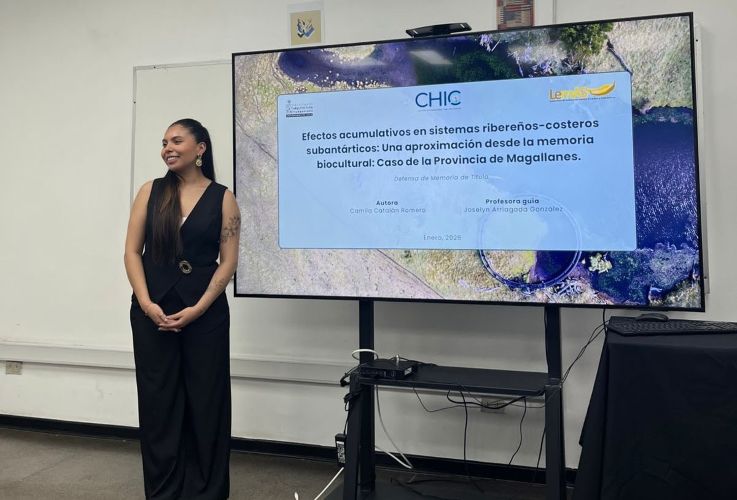 Becaria CHIC se tituló con éxito como Geógrafa en la Universidad de Chile tras realizar su defensa de memoria de título desde Magallanes