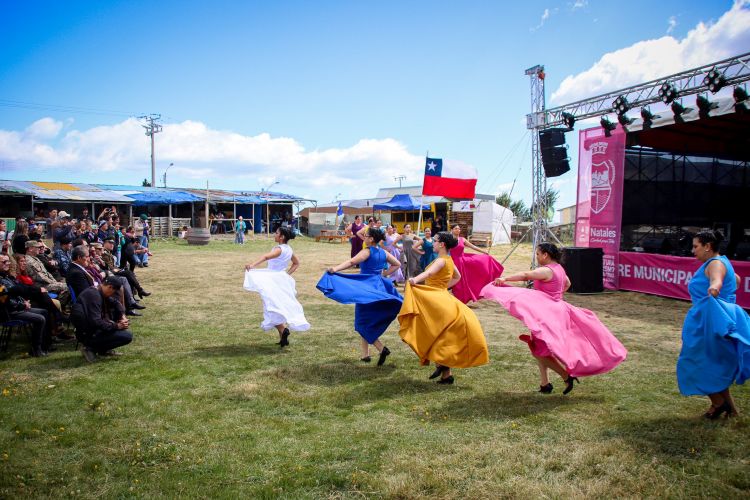 Se inauguró el 34° Festival Costumbrista Chilote en Puerto Natales