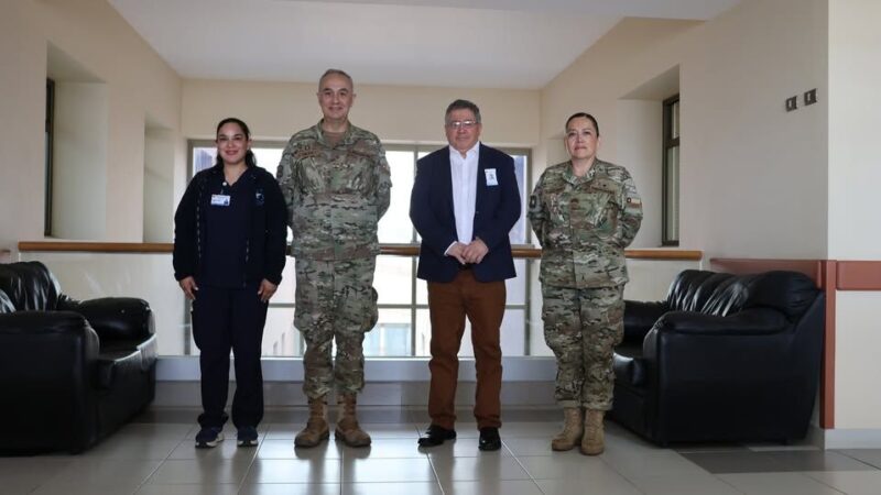 Hospital Clínico Magallanes recibió visita del Director de Sanidad del Ejército