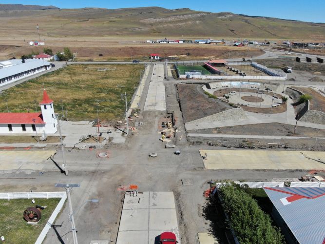 66% de avance tienen las obras de pavimentación en Villa Cerro Castillo, provincia de Ultima Esperanza