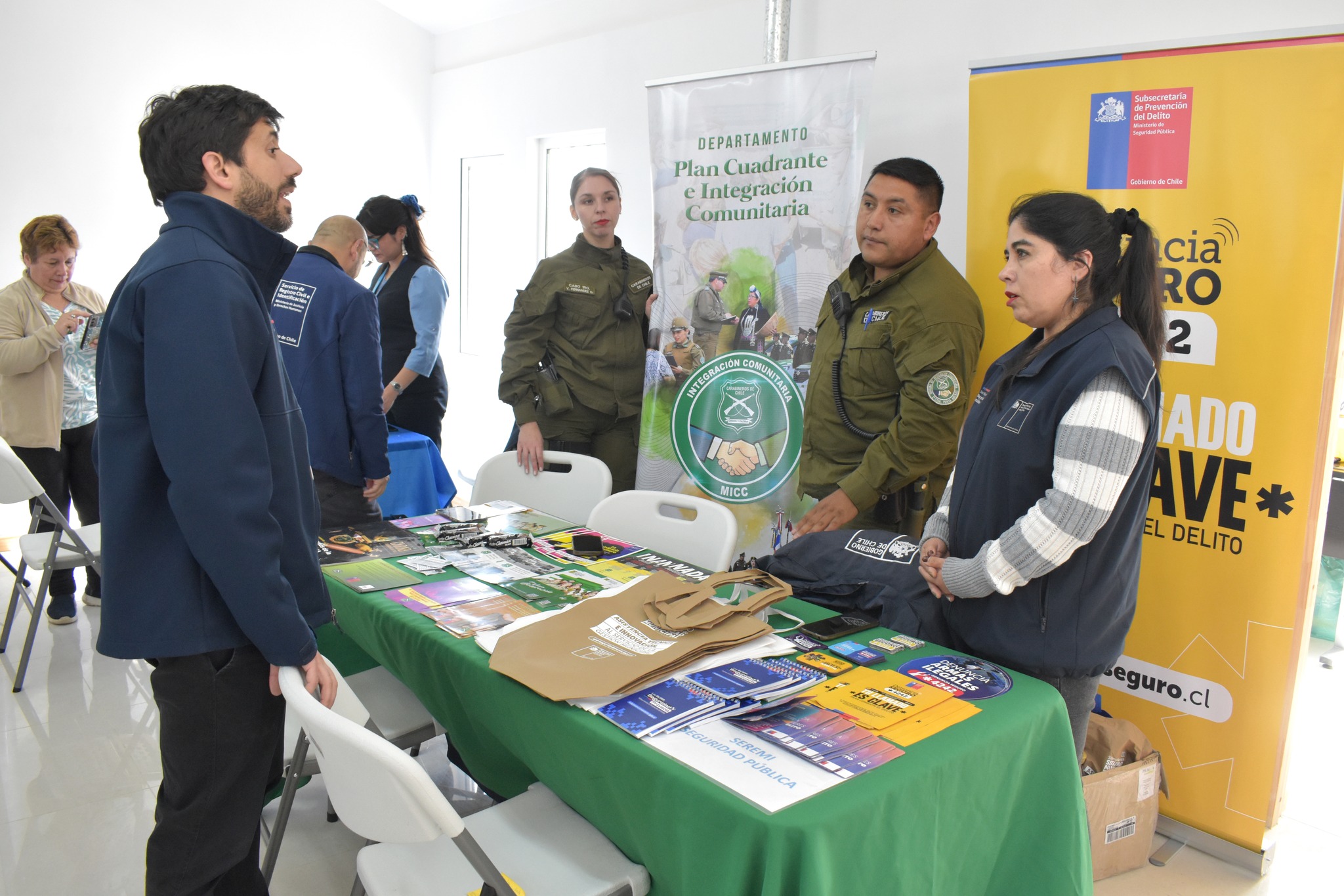 Jornada de Gobierno en Terreno efectuó la Delegación Regional en la Junta de Vecinos «Los Sueños del Andino» de Punta Arenas