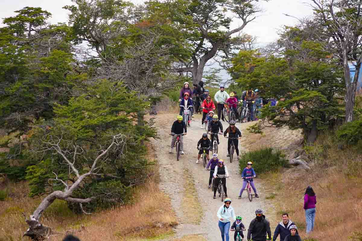 Cicletada Familiar congregó a cerca de 200 personas en Parque María Behety