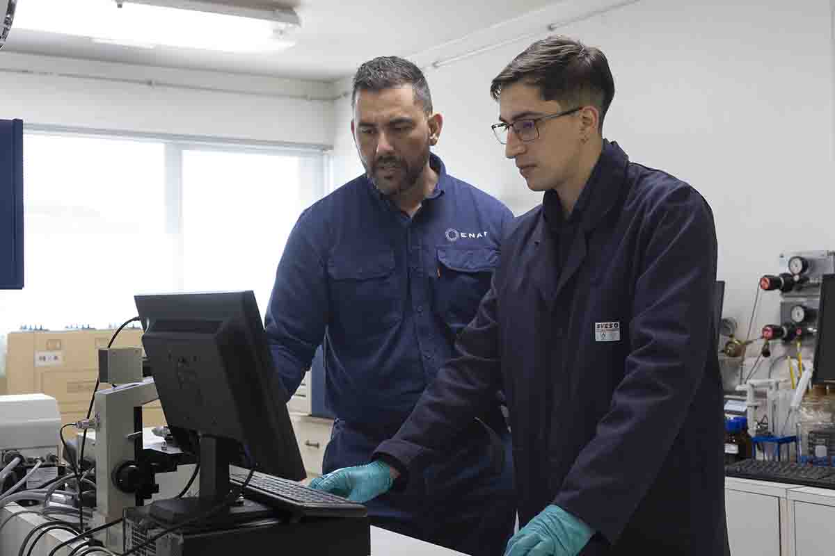 21 estudiantes realizan su práctica en Enap Magallanes en áreas como Geología, Laboratorios y Mantenimiento