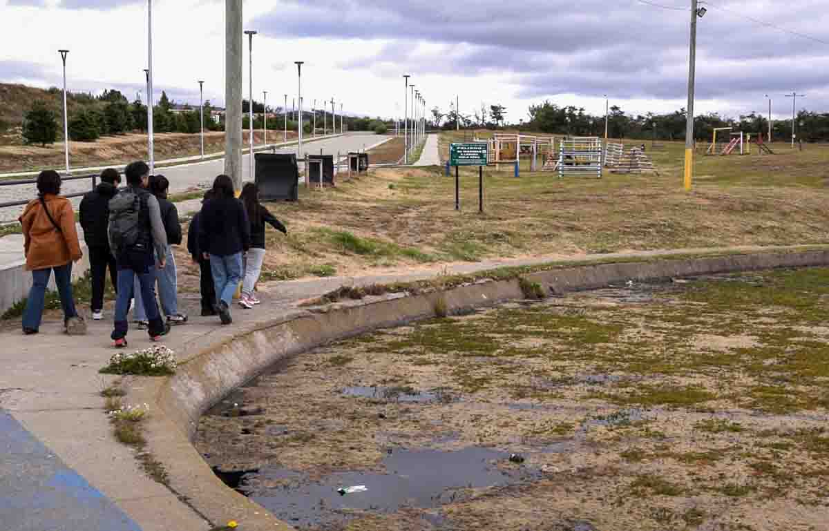 Punta Arenas conmemoró el Día Internacional de los Humedales con visita educativa al Parque María Behety