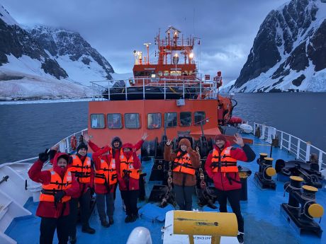 Campaña marítima a bordo del buque Betanzos culmina con éxito tras recorrer casi 1.200 millas náuticas en la Antártica