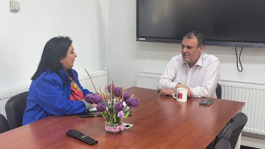 Registro Civil refuerza atención en terreno en Porvenir tras reunión con alcalde José Gabriel Parada