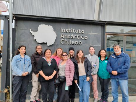 Laboratorios del INACH se convierten en la antesala científica del crucero CIMAR 1 Antártico