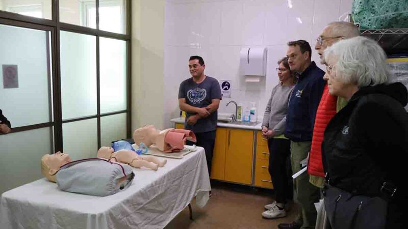 Socios del Rotary Club International visitan el Centro de Simulación del Hospital Dr. Augusto Essmann Burgos