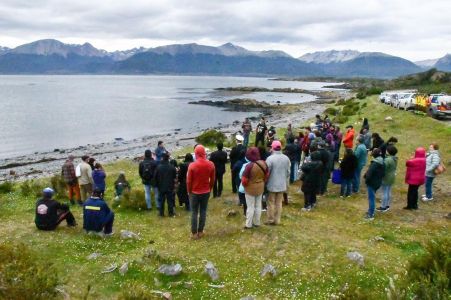 Con emotiva ceremonia conmemoran en Bahía Mejillones el 4° aniversario de fallecimiento de Cristina Calderón Harban 