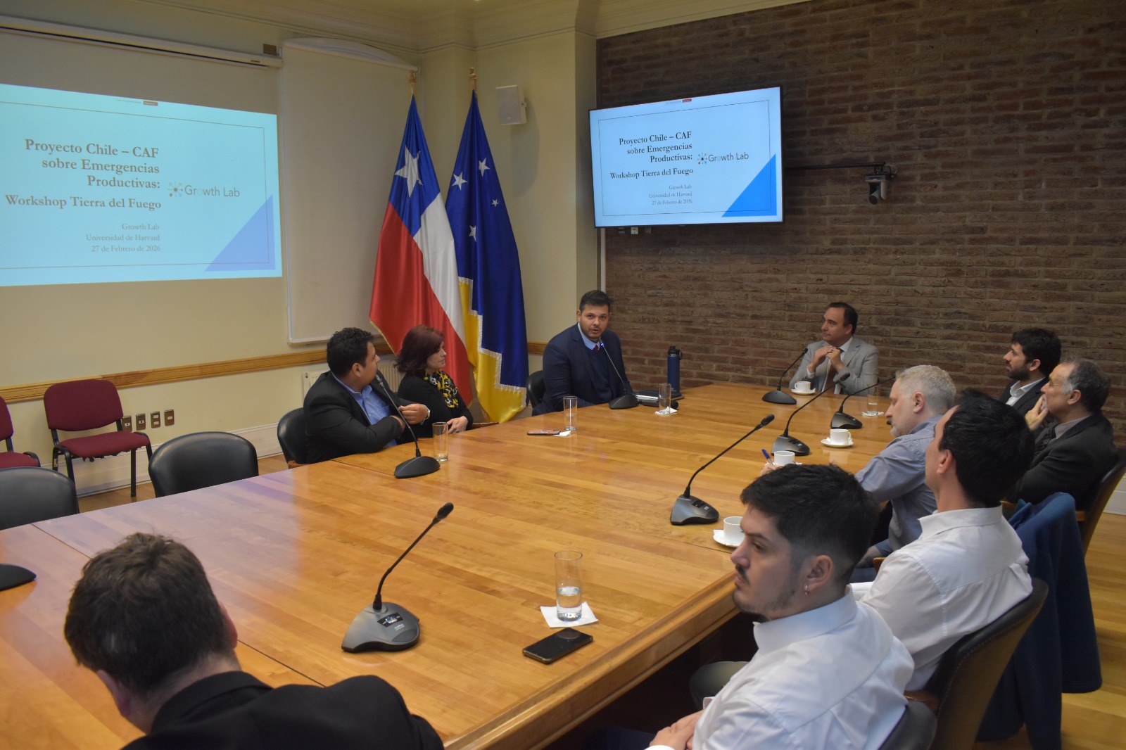 Gobierno Regional recibe estudio de Harvard para fortalecer la diversificación productiva de Tierra del Fuego